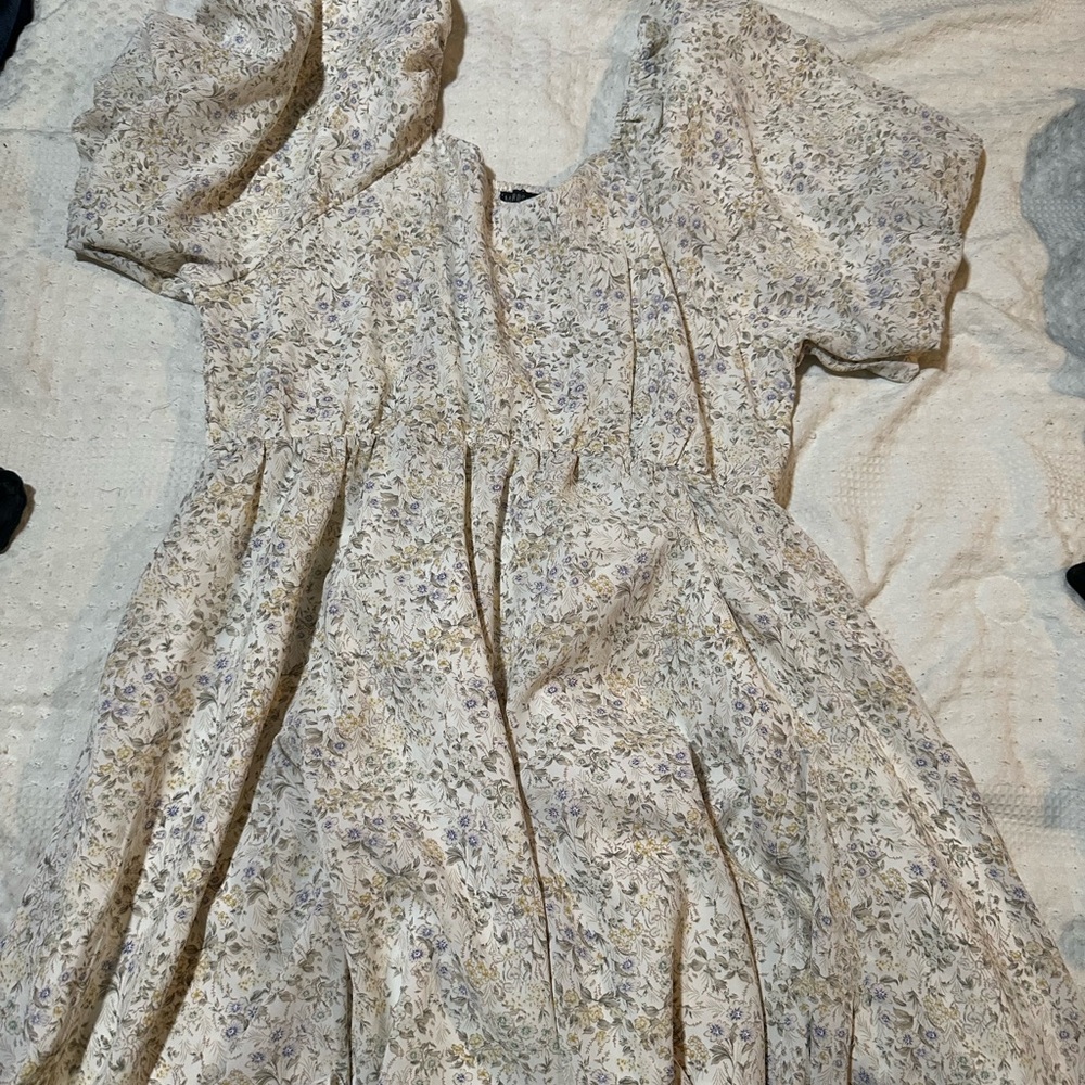 Floral Puff Sleeve Dress